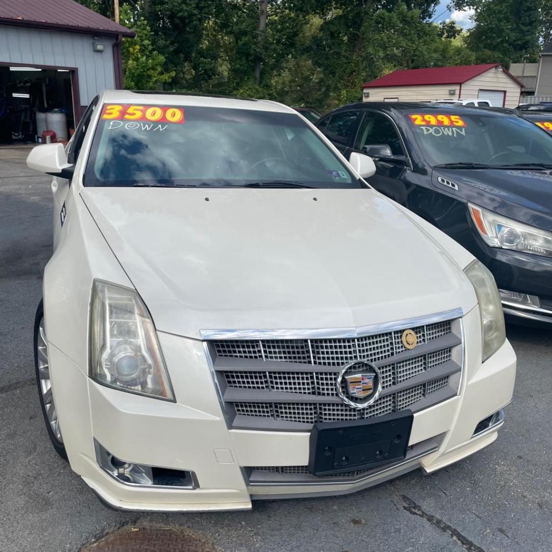 2010 WHITE CADILLAC CTS PERFORMANCE COLLECTION (1G6DL5EV3A0) with an 3.6L engine, Automatic transmission, located at 3338 US Rt. 60 East, Huntington, WV, 25705, (304) 733-9888, 38.411072, -82.379471 - Photo#1