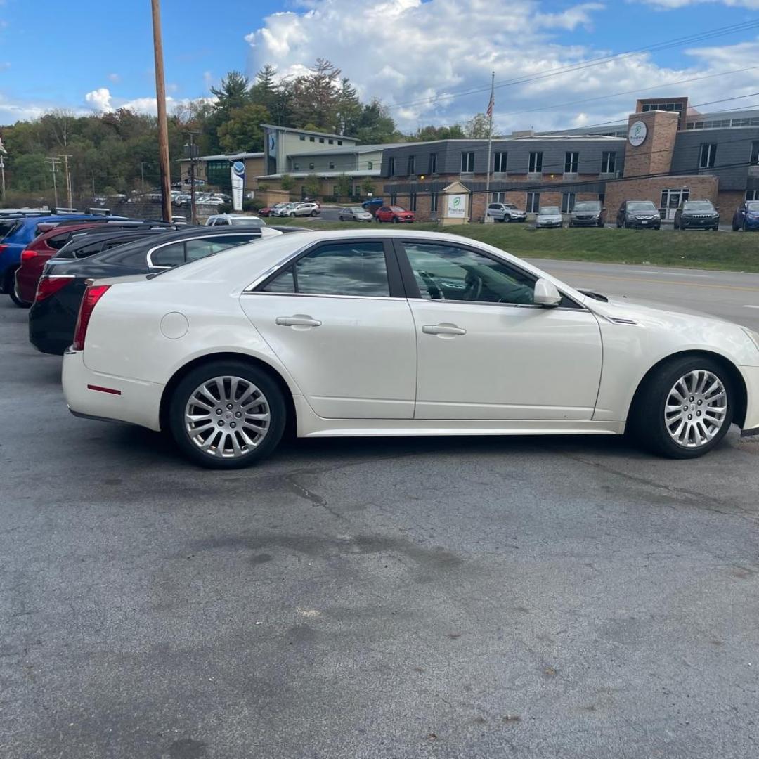 2010 WHITE CADILLAC CTS PERFORMANCE COLLECTION (1G6DL5EV3A0) with an 3.6L engine, Automatic transmission, located at 3338 US Rt. 60 East, Huntington, WV, 25705, (304) 733-9888, 38.411072, -82.379471 - Photo#2