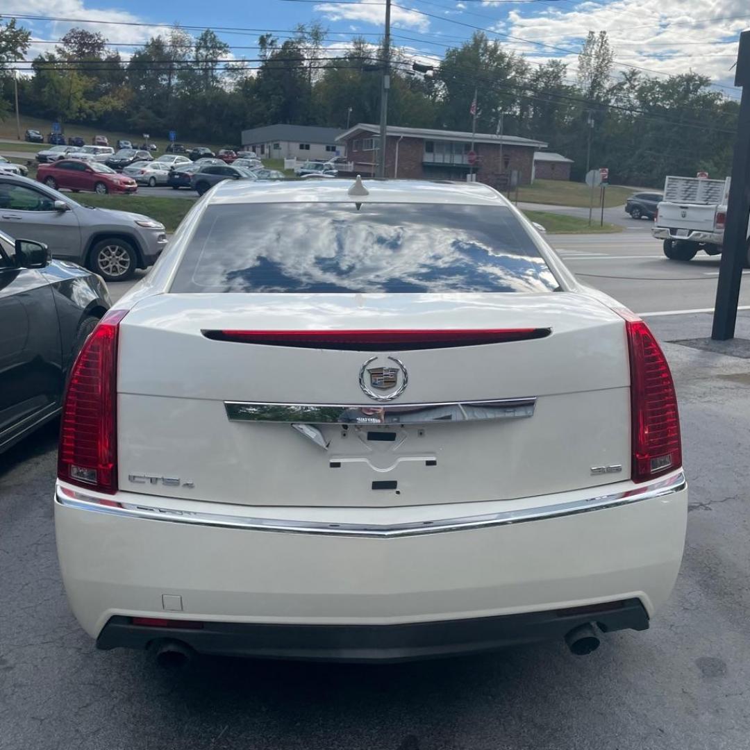 2010 WHITE CADILLAC CTS PERFORMANCE COLLECTION (1G6DL5EV3A0) with an 3.6L engine, Automatic transmission, located at 3338 US Rt. 60 East, Huntington, WV, 25705, (304) 733-9888, 38.411072, -82.379471 - Photo#8