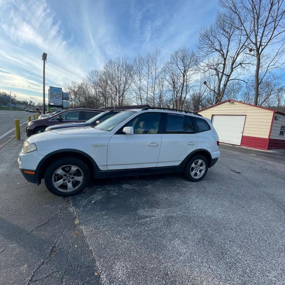 2007 WHITE BMW X3 3.0SI (WBXPC93487W) with an 3.0L engine, Automatic transmission, located at 3338 US Rt. 60 East, Huntington, WV, 25705, (304) 733-9888, 38.411072, -82.379471 - Photo#1