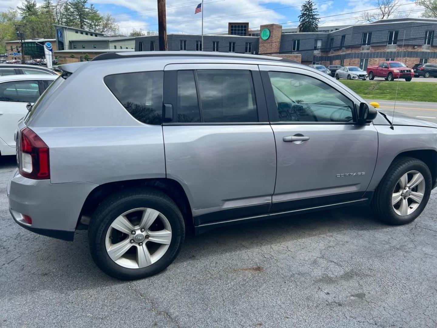 2016 GRAY JEEP COMPASS SPORT (1C4NJDBB8GD) with an 2.4L engine, Continuously Variable transmission, located at 3338 US Rt. 60 East, Huntington, WV, 25705, (304) 733-9888, 38.411072, -82.379471 - Photo#0