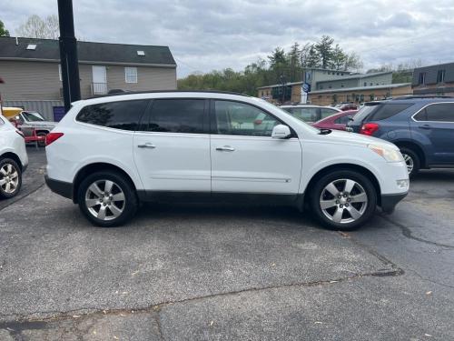 2009 CHEVROLET TRAVERSE 4DR