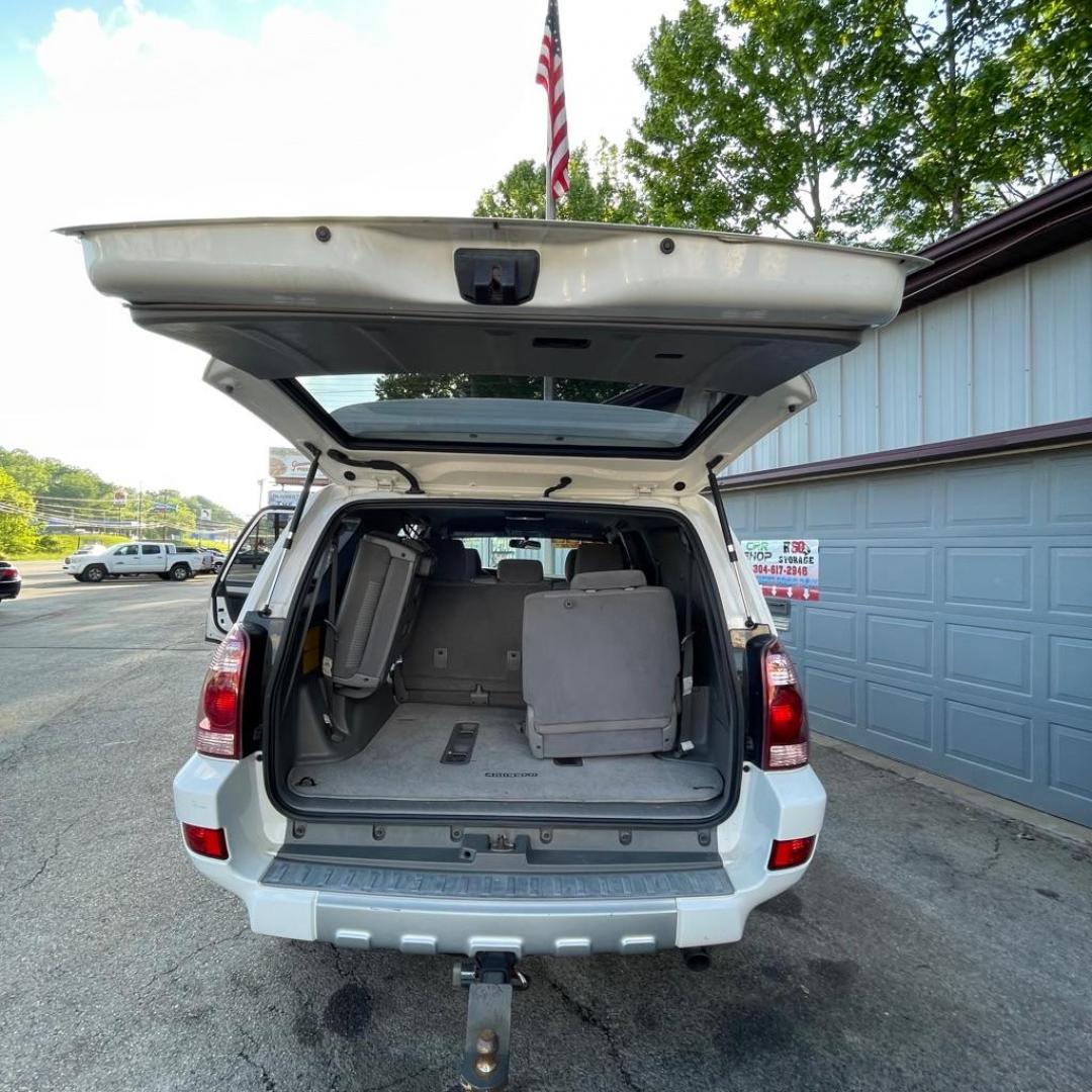 2004 WHITE TOYOTA 4RUNNER SR5 (JTEBU14R240) with an 4.0L engine, Automatic transmission, located at 3338 US Rt. 60 East, Huntington, WV, 25705, (304) 733-9888, 38.411072, -82.379471 - Photo#6