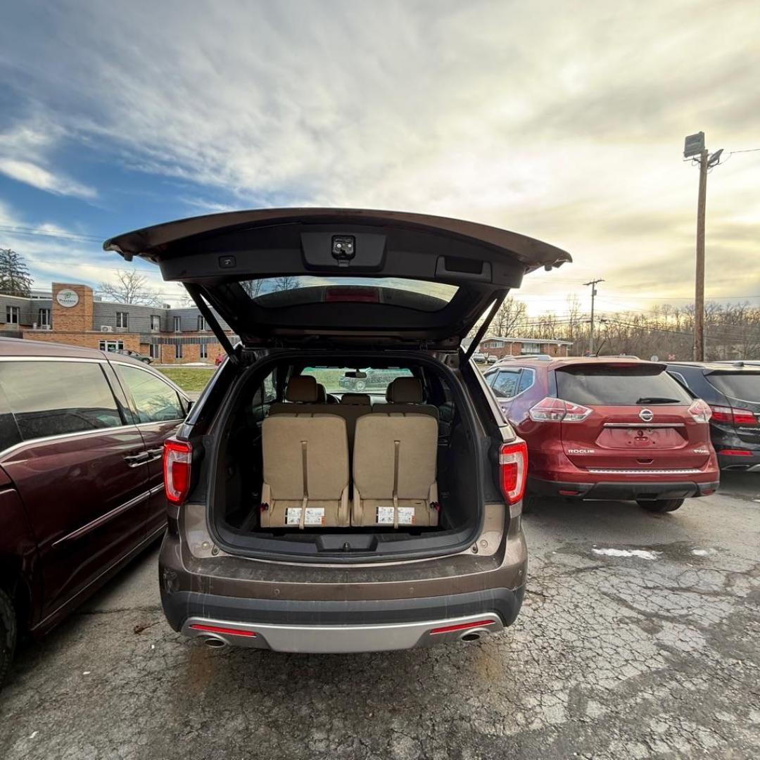 2016 BROWN FORD EXPLORER XLT (1FM5K8D81GG) with an 3.5L engine, Automatic transmission, located at 3338 US Rt. 60 East, Huntington, WV, 25705, (304) 733-9888, 38.411072, -82.379471 - Photo#7